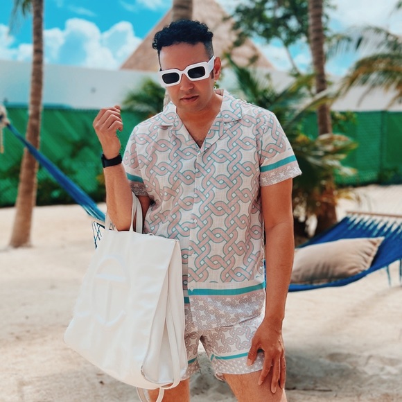 BooHoo Man Aztec Print Short Sleeve Button Down Shirt In Large - Picture 1 of 7